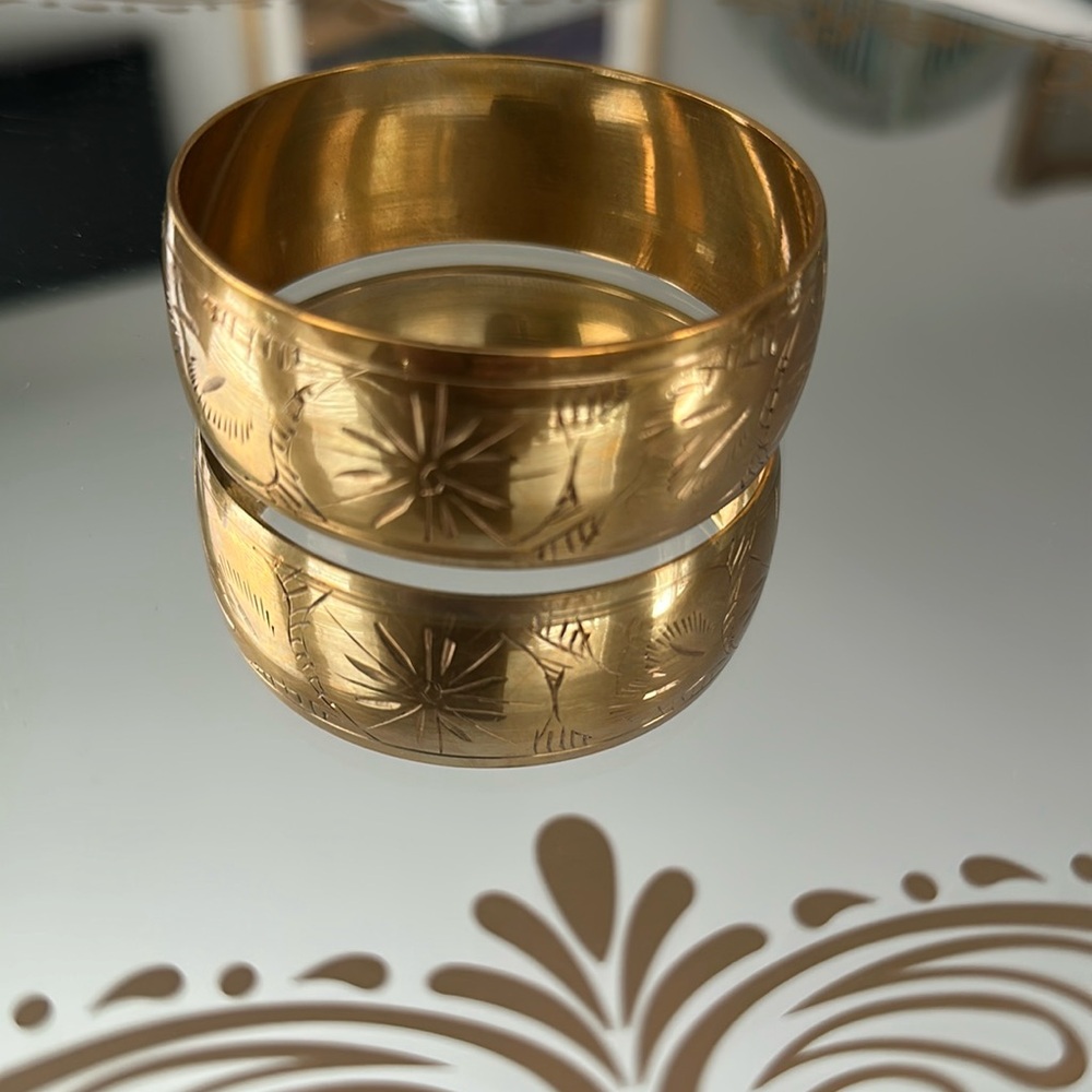 Vintage Art Nouveau Brass Bangle poppy design